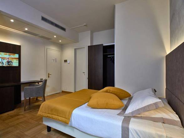 Hotel Como, Como