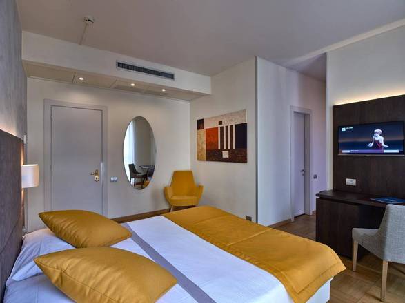 Hotel Como, Como