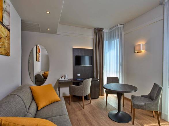 Hotel Como, Como